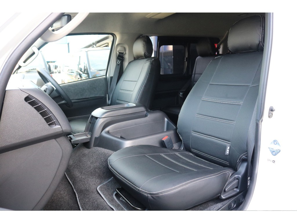 助手席からの視界も高く運転もしやすくなっております！