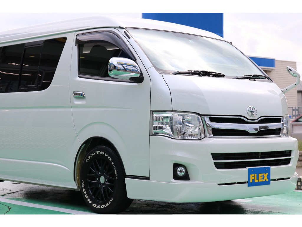 厳選中古車・3型ハイエースワゴンGL