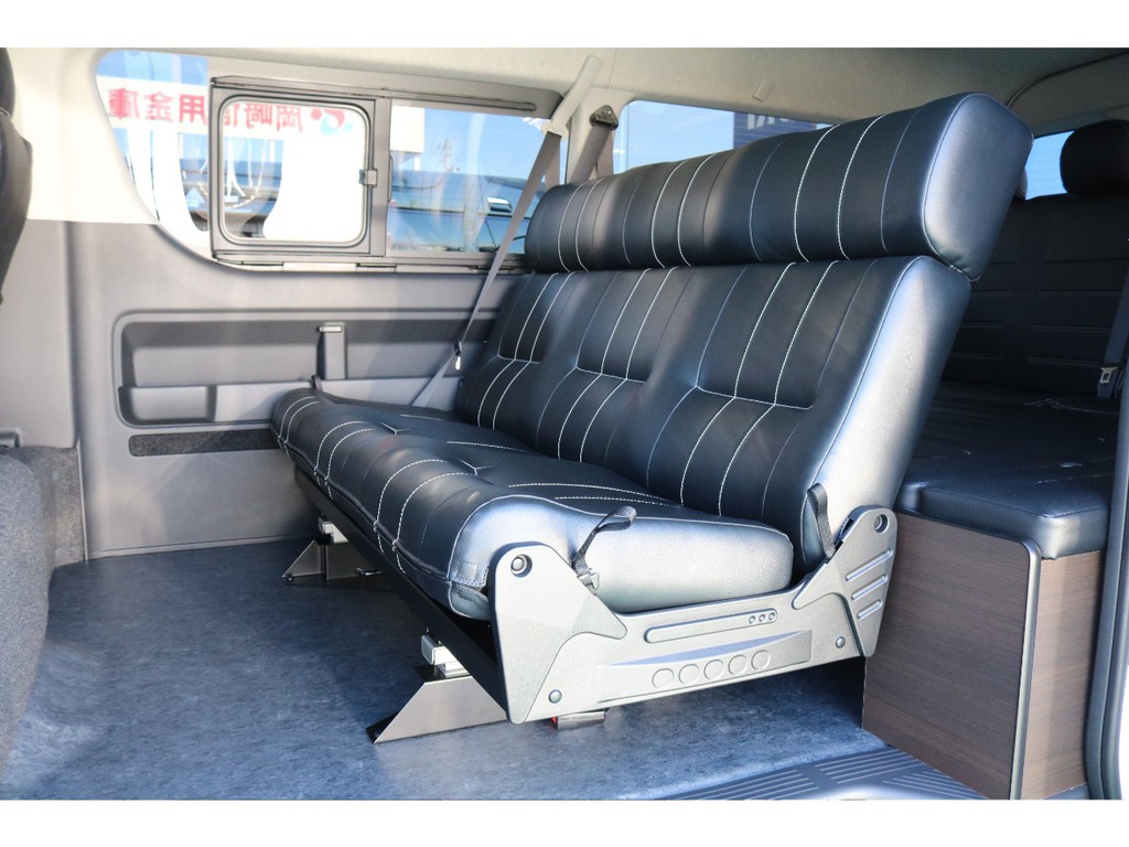 新車６型ハイエース１０に乗りハイエースとなります！