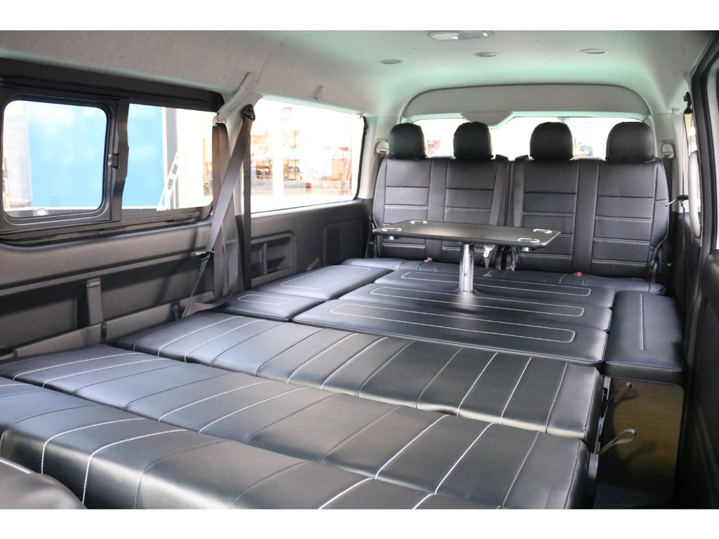 フルフラットで確保出来る広さを是非店舗へ足を運んで見に来て下さい♪