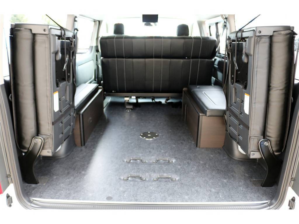 大きな荷物もお任せ下さい！非常に広い荷室空間の確保が出来ます！