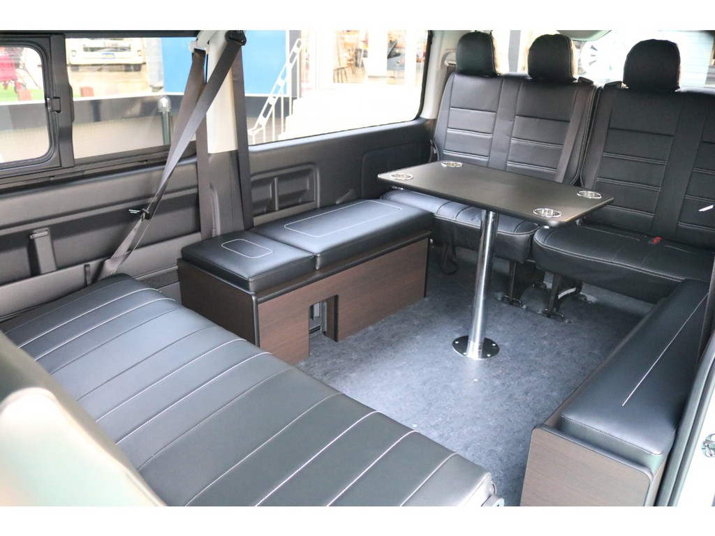 FLEXオリジナル内装架装アレンジASはフルフラット展開になります！