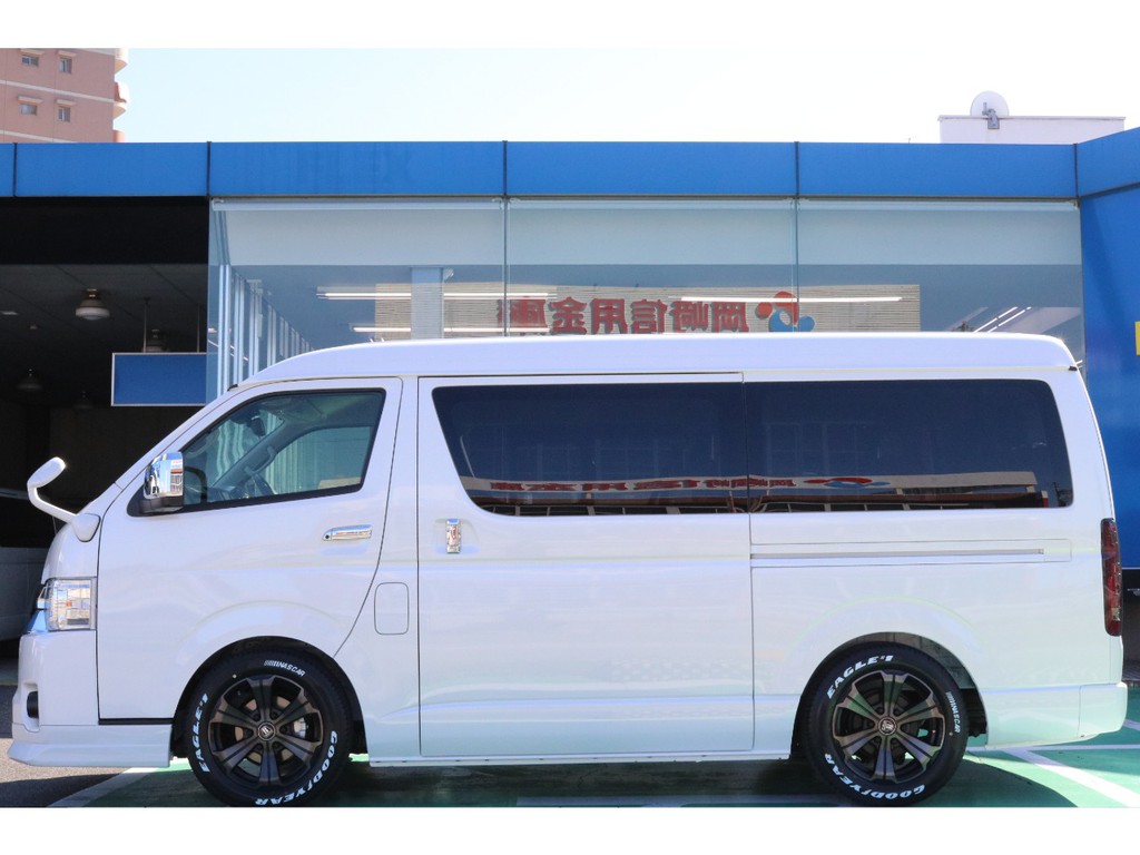 内装だけではなく外装にもオリジナルカスタムパーツは多数装着済みです！