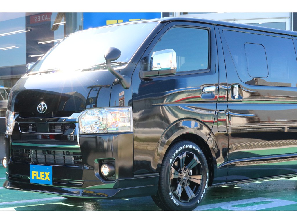 オリジナルフロントスポイラーの装着でフロントの見た目が非常にかっこよく！