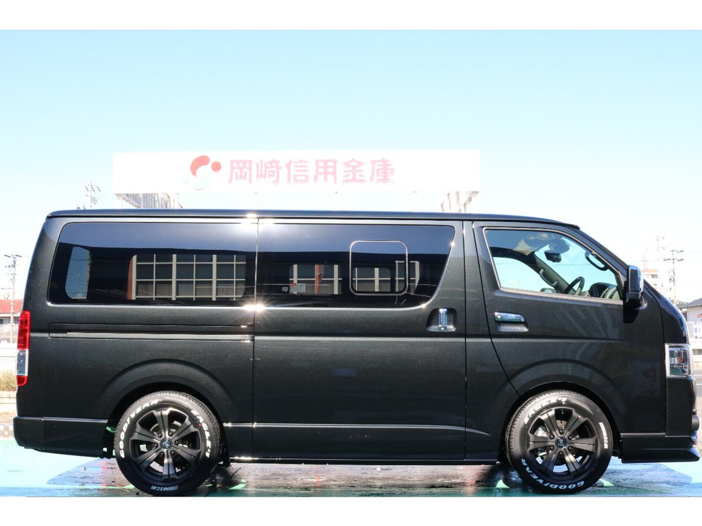 ローダウン施工済み車両の為乗り降りも快適にして頂けます♪
