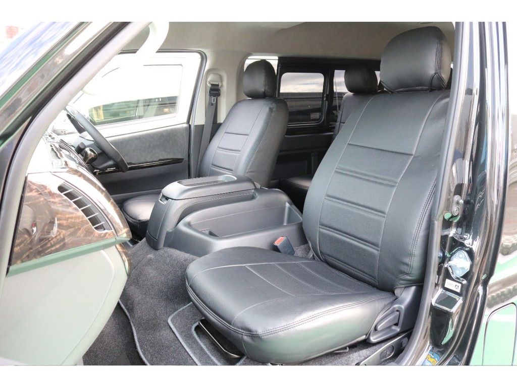 全席新品シートカバーを装着しております！ＦＬＥＸのオリジナル商品でオススメです♪