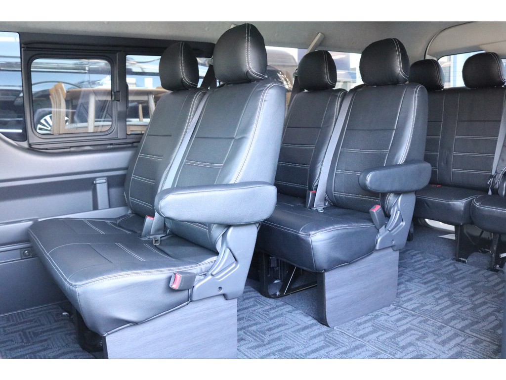 インテリアパネルセットを取り付けいたしましたので高級感ある内装となります♪