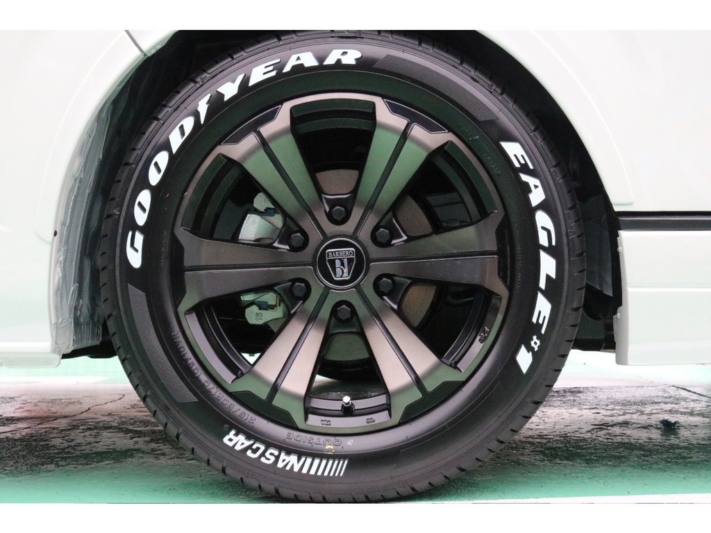 ＦＬＥＸオリジナルカラーグランデ17インチを装着！