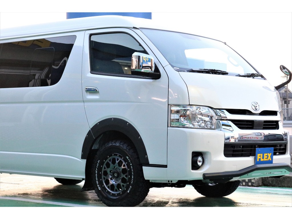 こちらのお車内外装共にバッチリカスタムさせて頂きました！