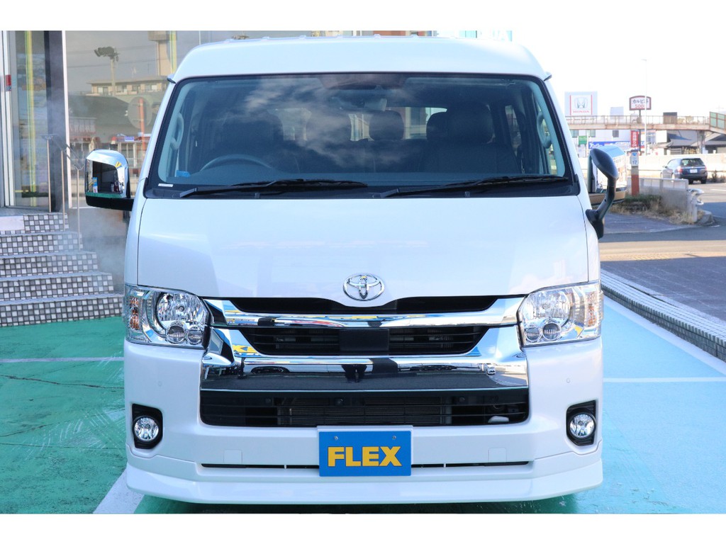 カスタム済み・即納車可能と魅力の詰まったお車です！