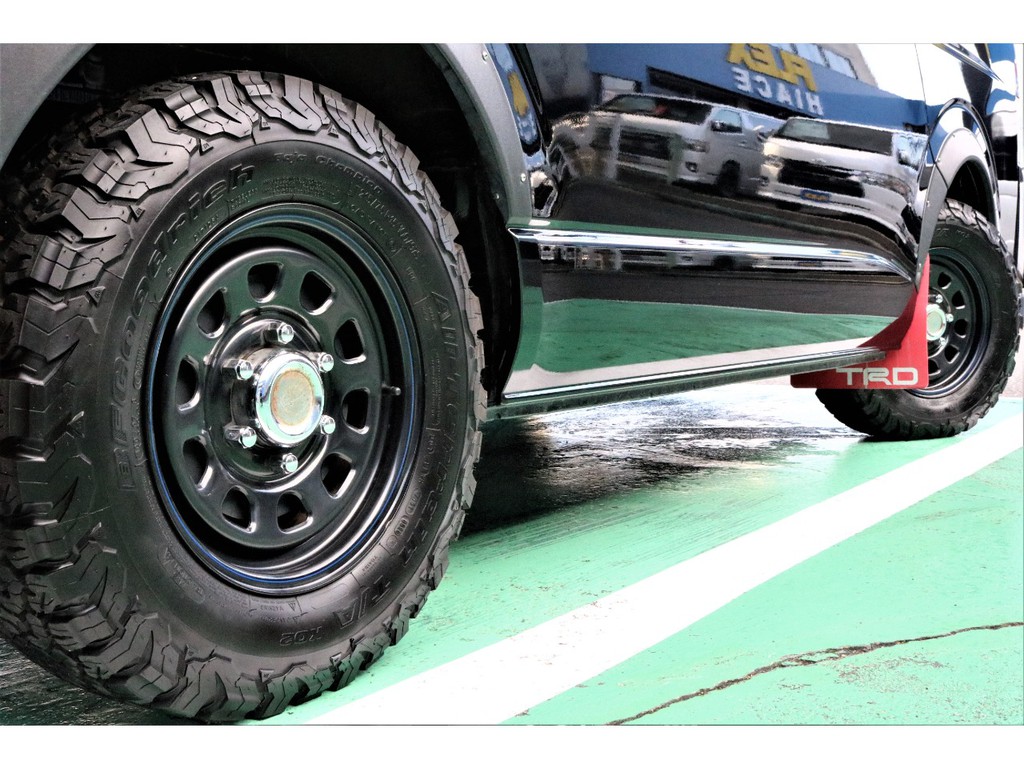 グットリッチのタイヤをセットしております！