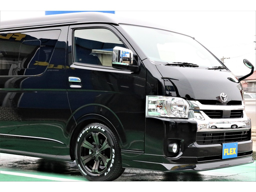 内装だけでなく外装もオリジナルパーツ多数でカスタマイズ♪