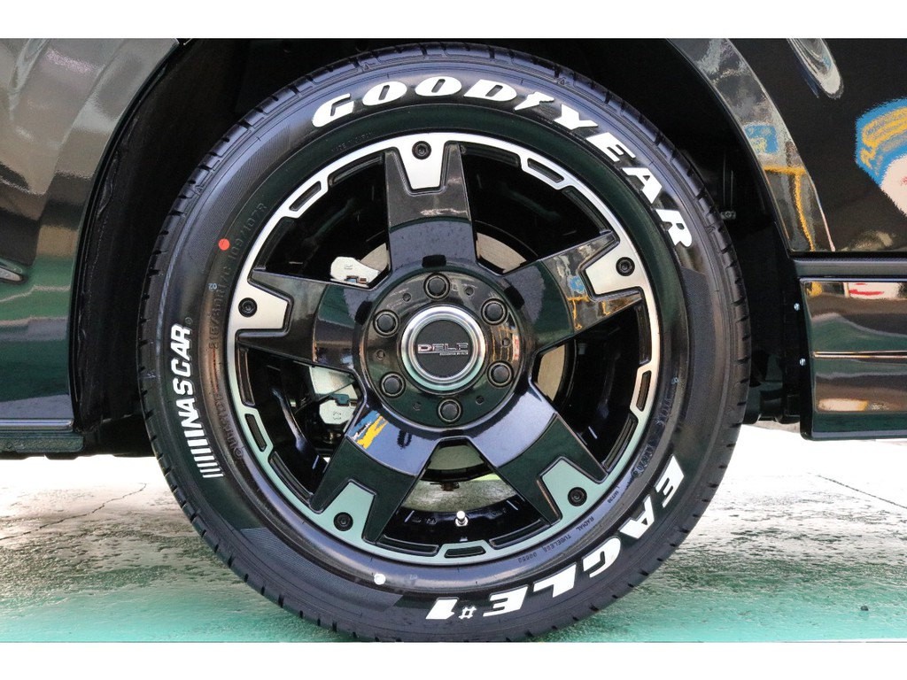 ＤＥＬＦ０３（ブラッククリア）１７インチを装着しております！