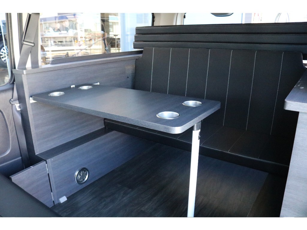ＦＬＥＸハイエースに厳選中古車両入庫致しました！