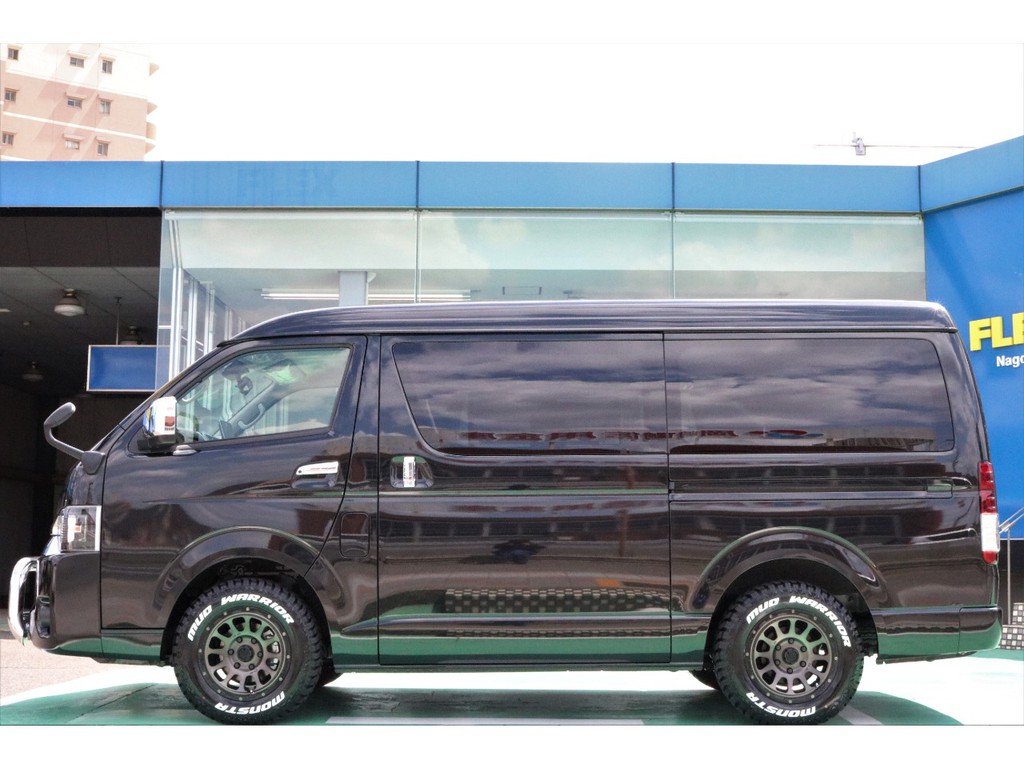 10人乗り3ナンバー登録！全国納車可能となっております！