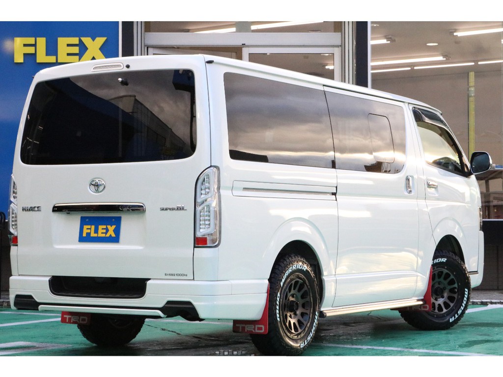 限定１台のカスタム済みハイエ―ス！