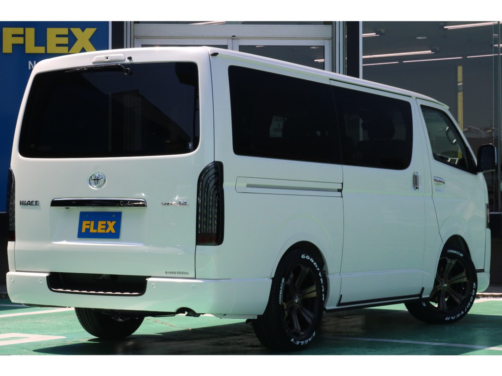 FLEXオリジナル煌めきLEDテールランプ装着済み♪