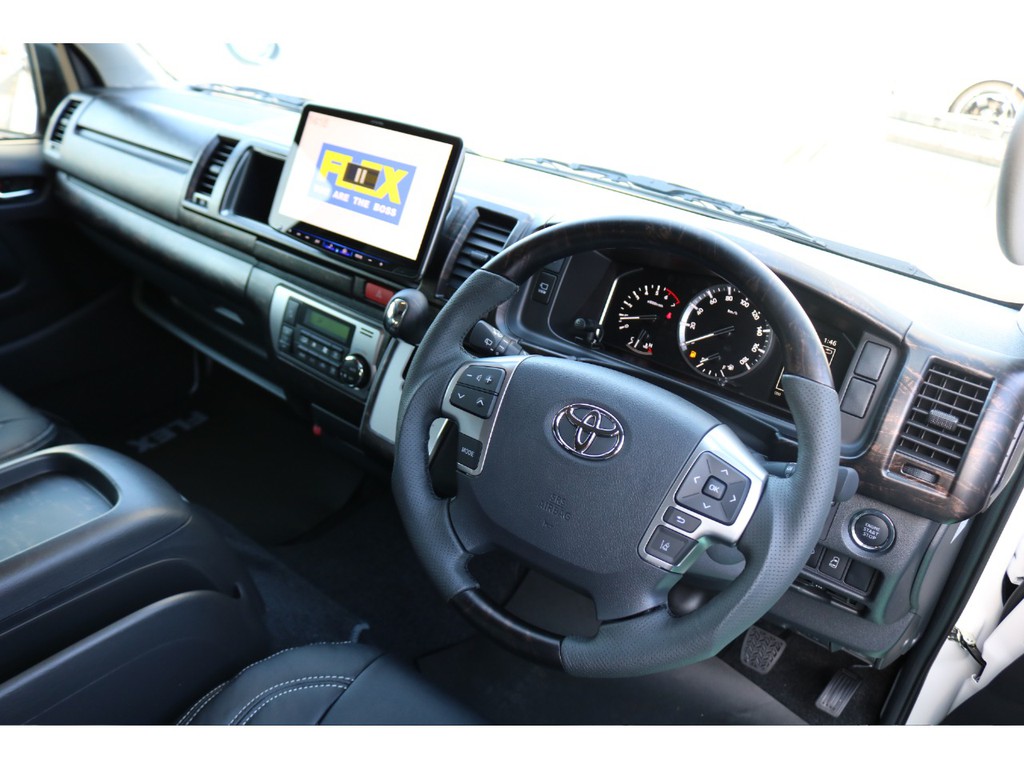 艶消しマホガニー調インテリアパネルをインストール！