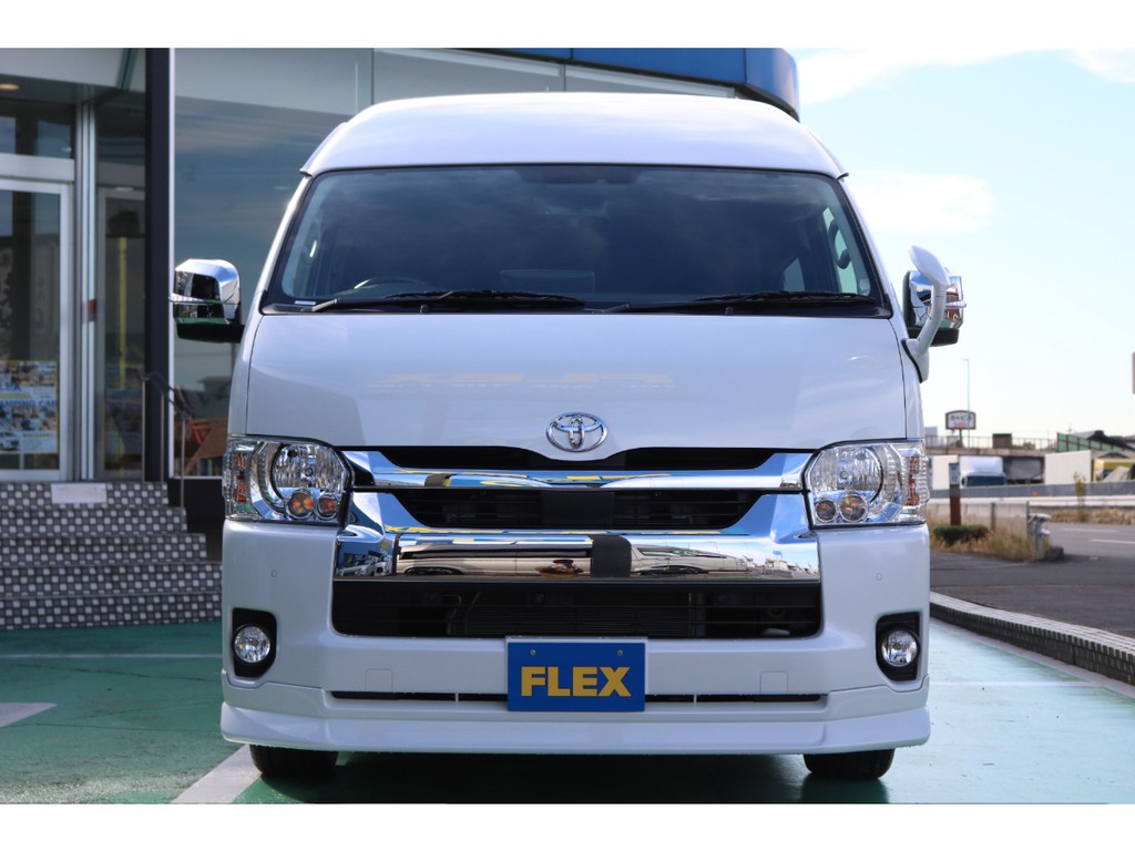 インテリジェントクリアランスソナー、TSS、LEDヘッドライト等多数メーカーオプションも搭載しております！