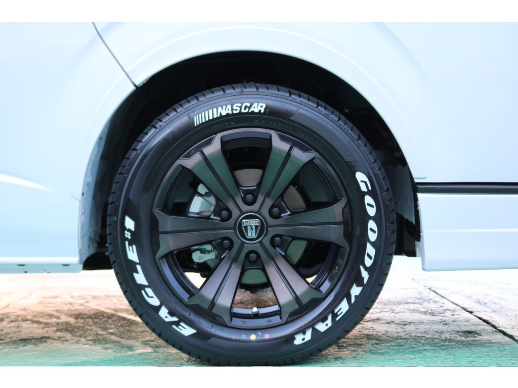 GOODYEAR NASCARタイヤ 17inchをインストール！