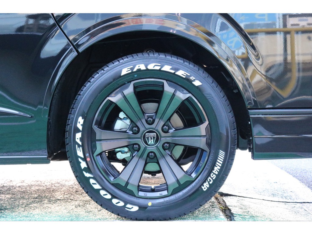 GOODYEARナスカータイヤを合わせております！