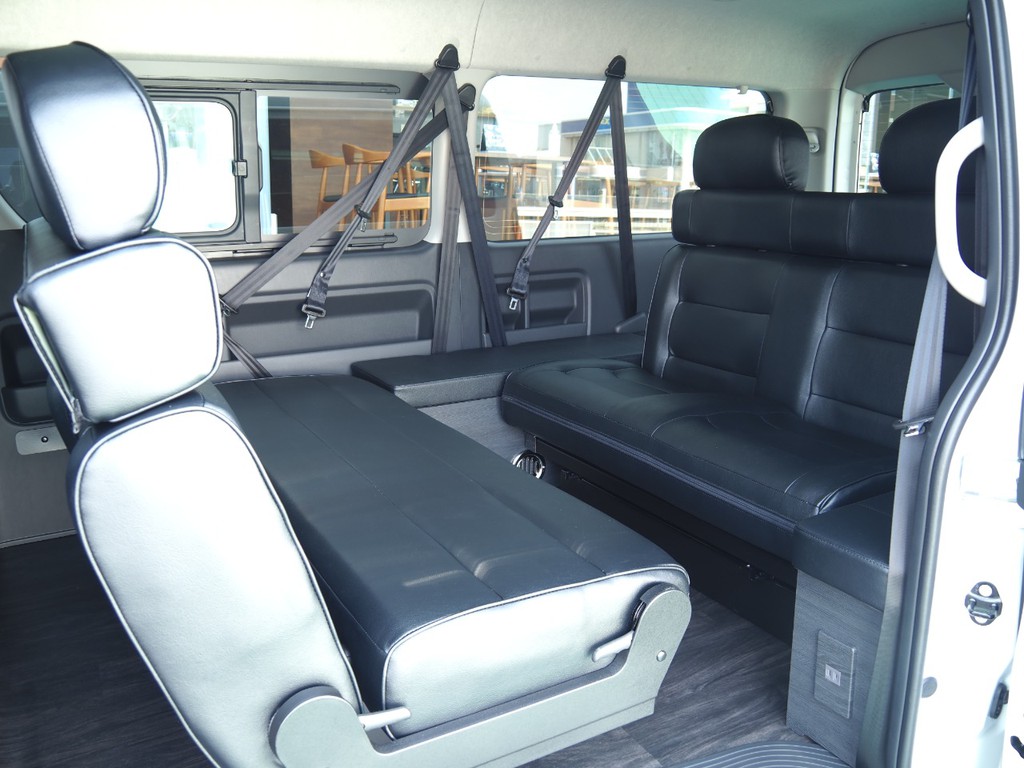 対面式も可能なVer5！７人前向きで遠足のような空間を生んでくれる内装架装です☆