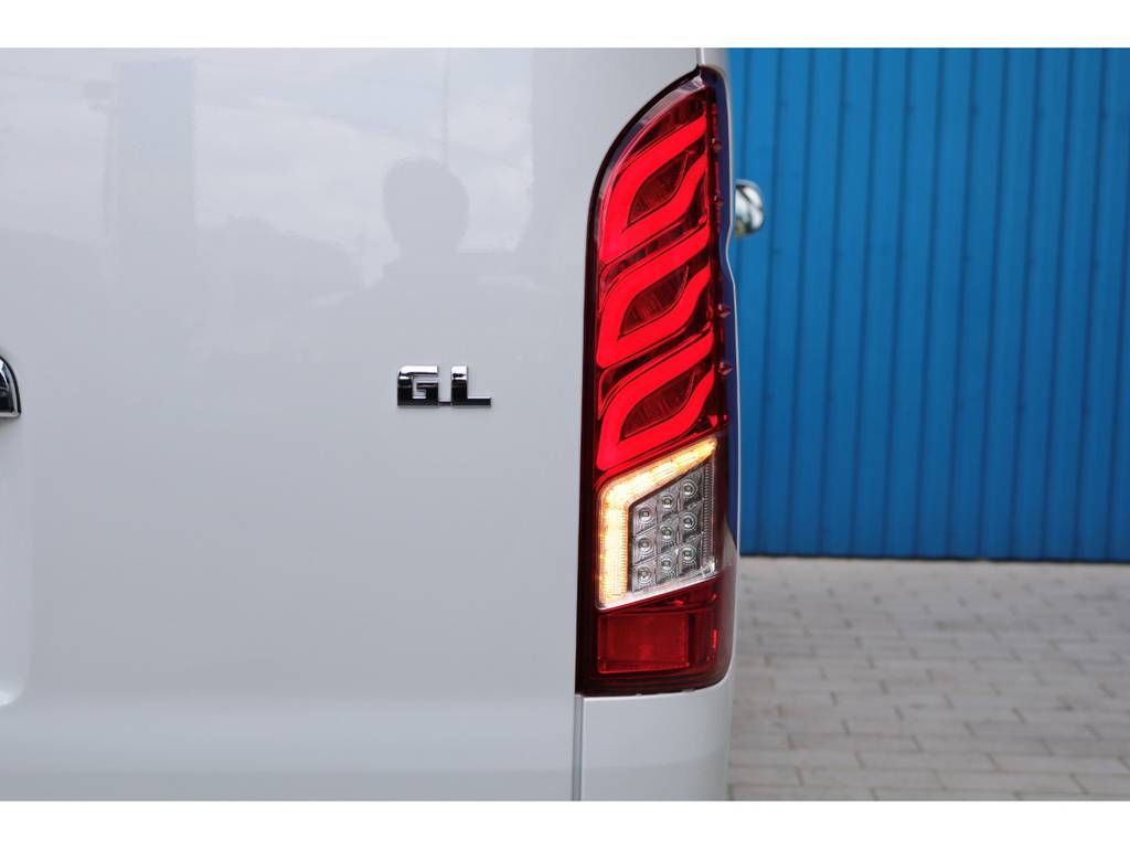 ＦＬＶプレミアムＬＥＤテール（流れるウィンカー機能付き）