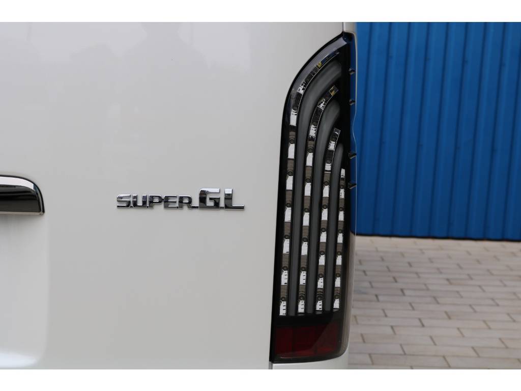 ＦＬＥＸ　煌きＬＥＤテールランプ！