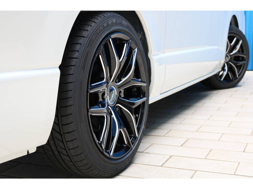 ＦＬＥＸオリジナル　Ｄｅｌｆ０１　１８インチＡＷ＆ＧＯＯＤＹＥＡＲ　ＥＡＧＬＥ　ＥＸＥタイヤ