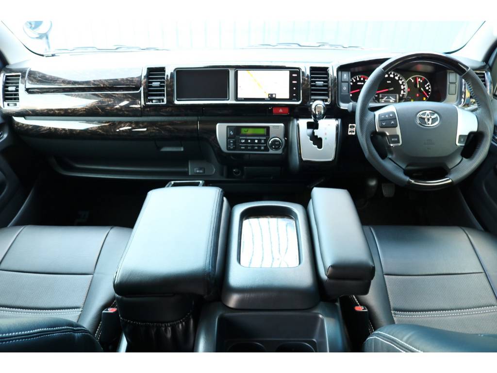ハイエース　ワゴン　ＧＬ　２７００ｃｃ　ガソリン　２ＷＤ　トヨタセーフティセンス付き