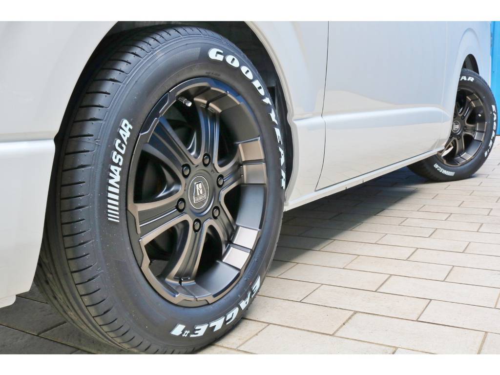 ＦＬＥＸオリジナルカラー　バルベロディープス１７ＡＷ＆ＧＯＯＤＹＥＡＲ　ナスカータイヤ
