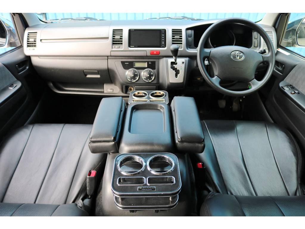 平成２５年式　ハイエースＶ　スーパーＧＬ　３０００ディーゼル　２ＷＤ　走行７６，５３０ｋｍ　車検１年受け渡し