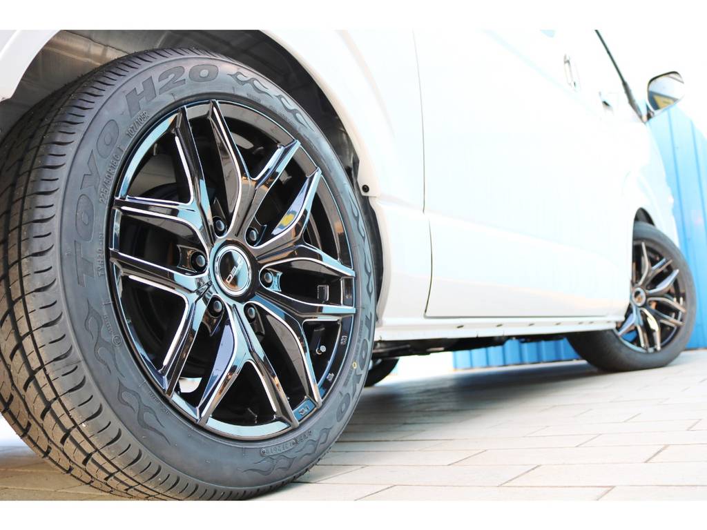 ＦＬＥＸオリジナル　Delf01　18インチＡＷ＆ＴＯＹＯ　Ｈ２０　１８インチタイヤ！