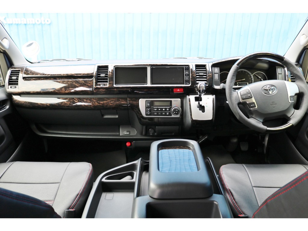 未登録新車　ハイエース　ワゴン　ＧＬ　２７００ｃｃ　ガソリン　２ＷＤ　ＦＬＥＸオリジナル　シートアレンジラウンジ５α(ラウンジファイブアルファ）