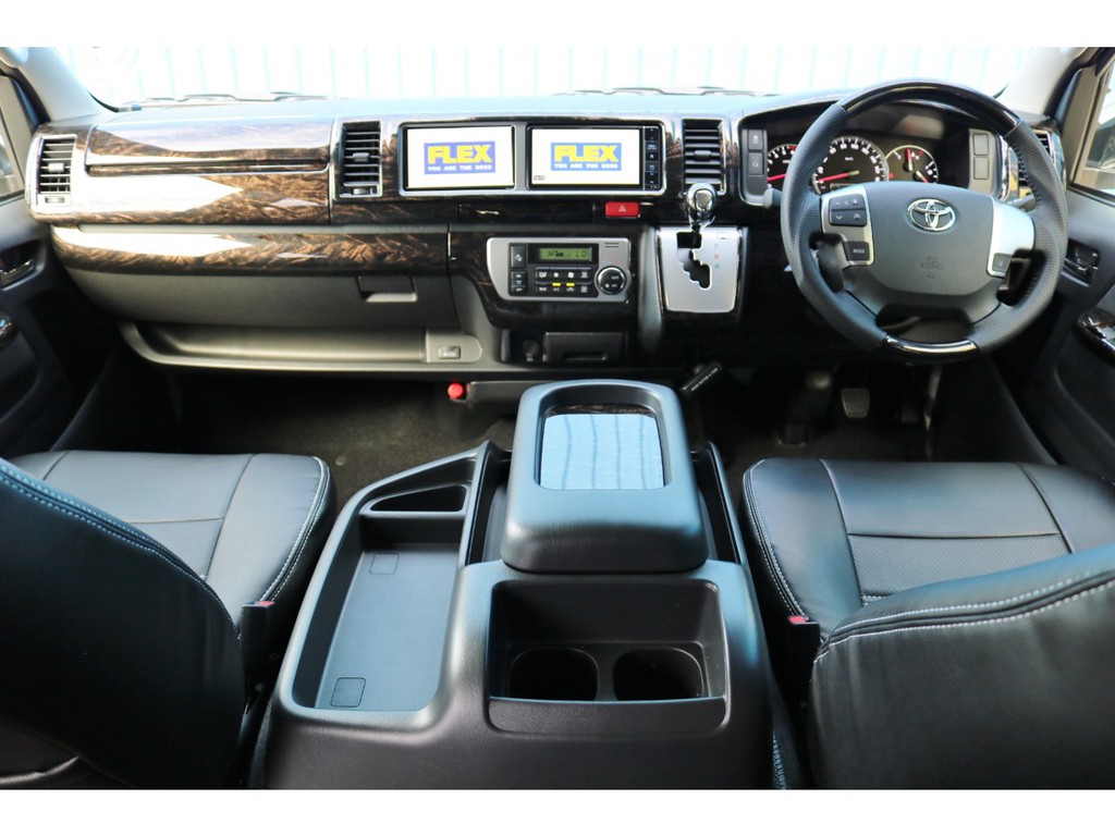 未登録新車　ハイエース　ワゴン　ＧＬ　２７００ｃｃ　ガソリン　２ＷＤ