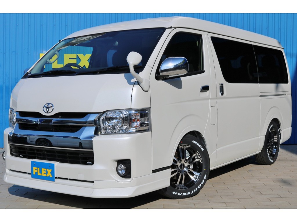未登録新車　ＦＬＥＸトリプルモニターパッケージ☆ノーマル車をベースに豪華装備を投入！！内外装カスタムを施しました♪