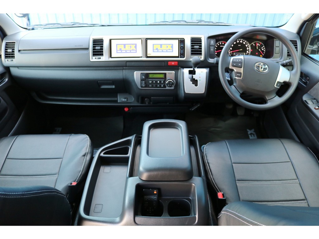 未登録新車　ハイエース　ワゴン　ＧＬ　２７００ｃｃ　ガソリン　２ＷＤ