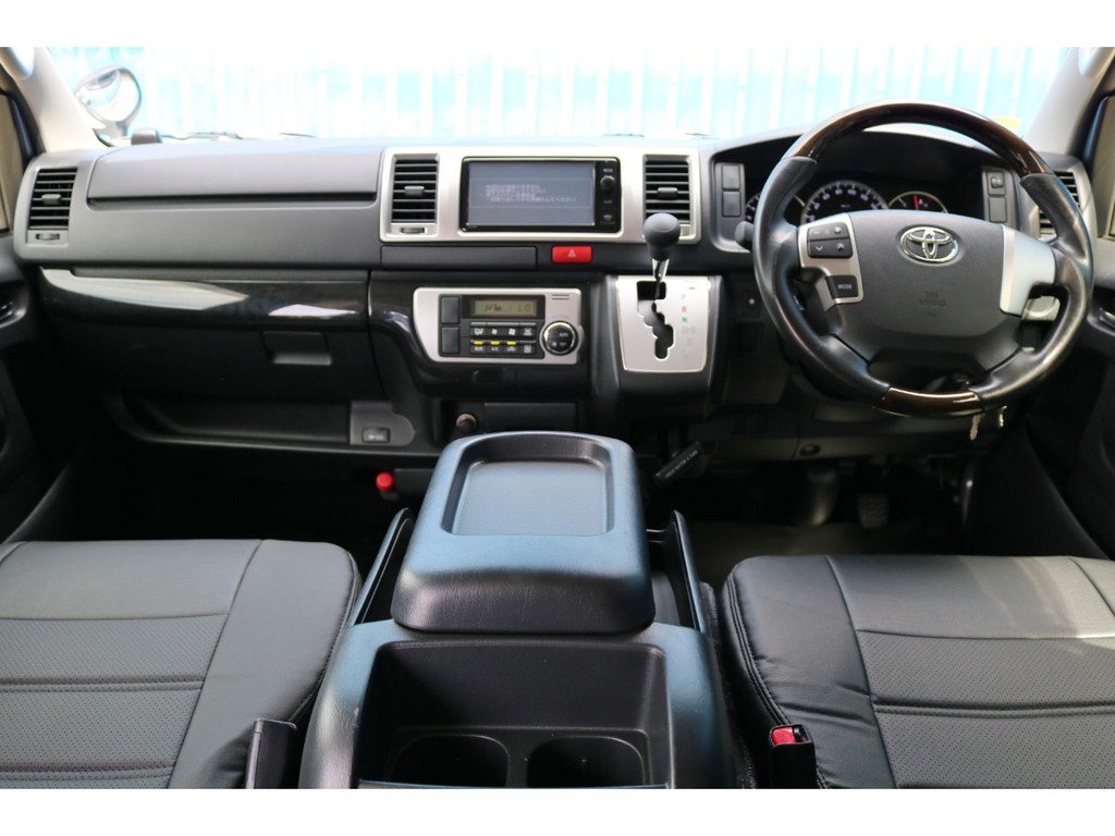 平成２６年式　ハイエース　バン　Ｓ－ＧＬ　ＭＲＴタイプ１　２０００ｃｃ　ガソリン　２ＷＤ　走行６５，９００ｋｍ