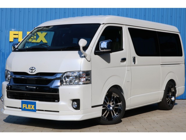 【一部改良後新型】パノラミックビューモニター付き！　☆ＦＬＥＸトリプルモニターパッケージ☆ノーマル車をベースに豪華装備を投入！！内外装カスタムを施しました♪