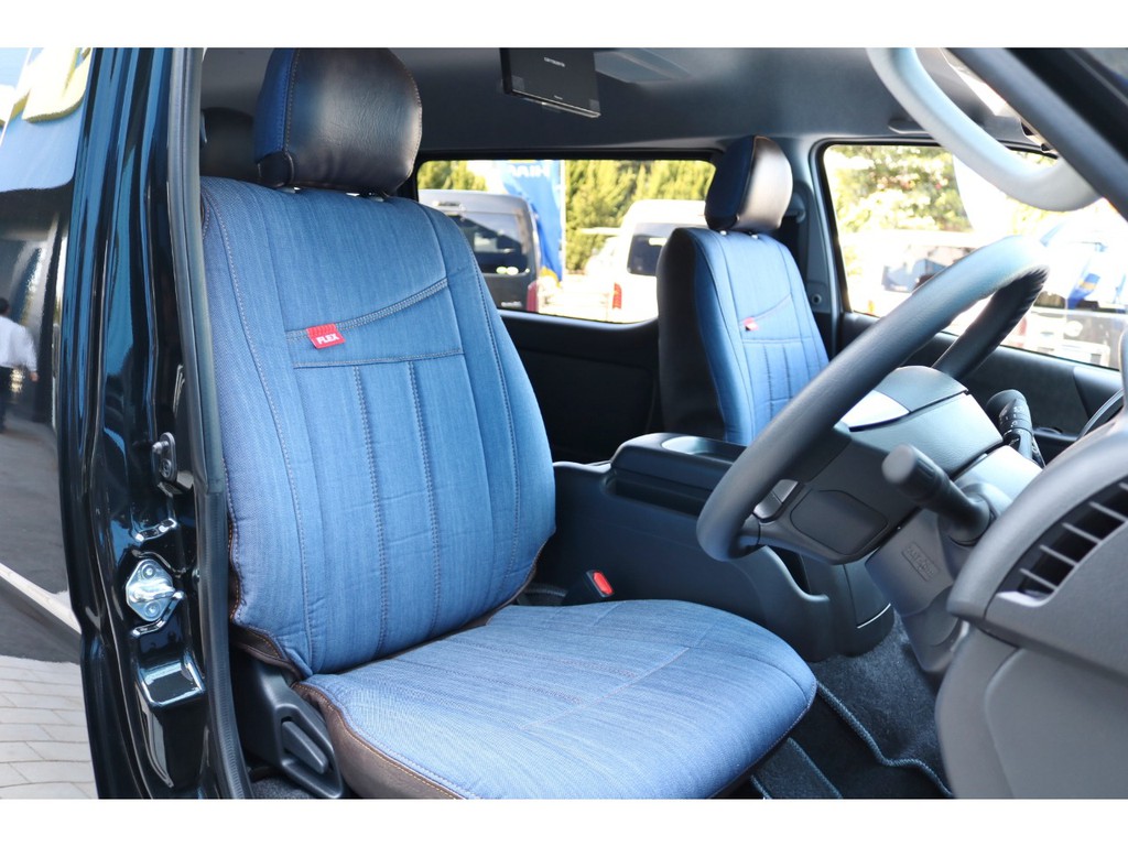 ＦＬＥＸオリジナルのデニムコンビシートカバー！雰囲気がグッと変わりますね♪