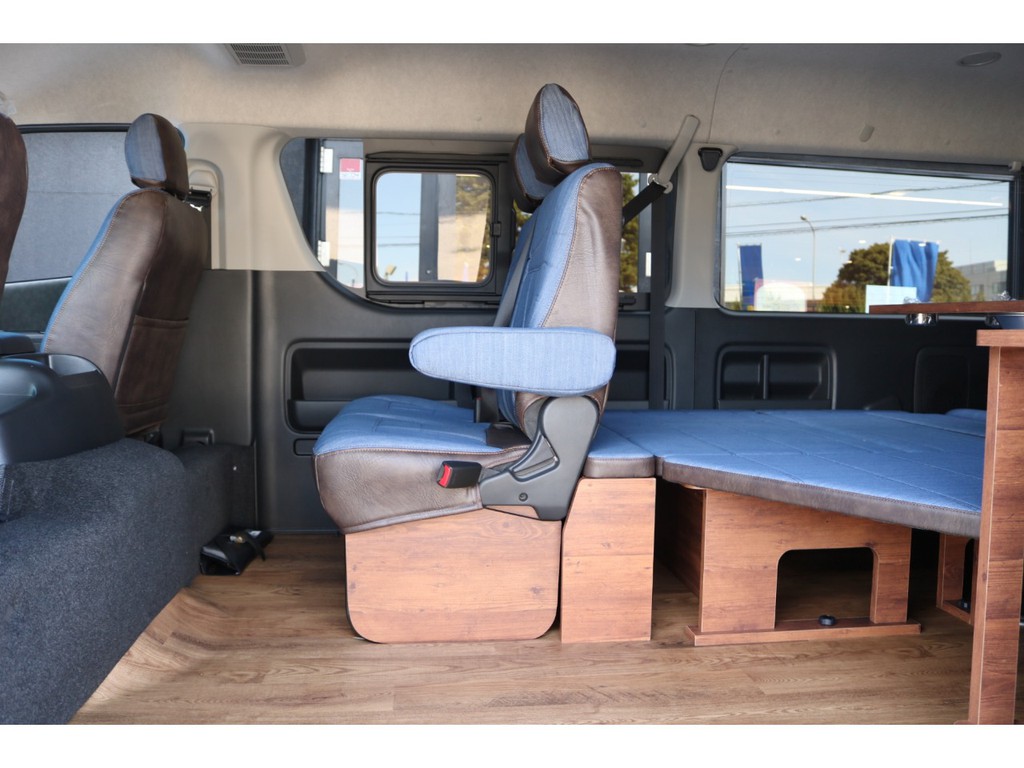 デニムの雰囲気がオシャレでいいですね♪