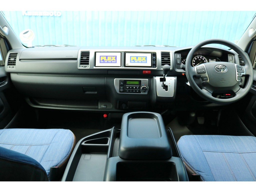 未登録新車　ハイエース　ワゴン　ＧＬ　２７００ｃｃ　ガソリン　２ＷＤ　シートアレンジＶｅｒ１．５デニム