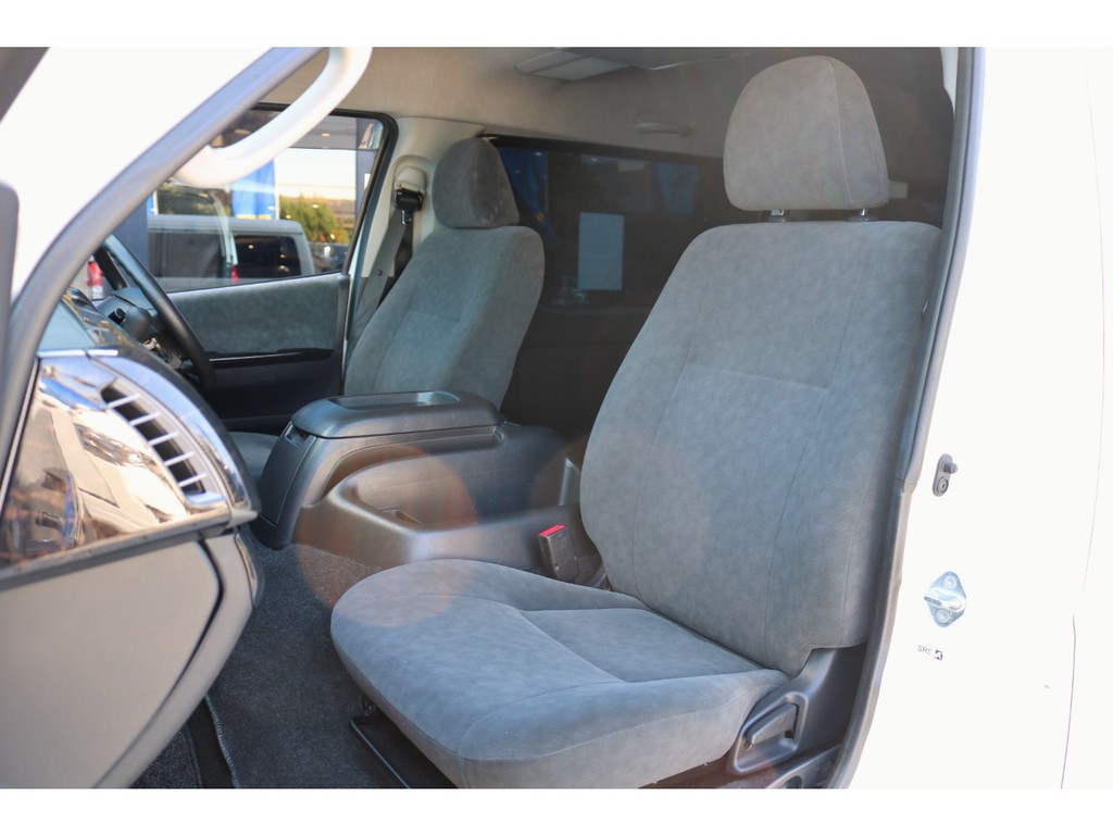 走行距離を感じさせない内外装の程度です！