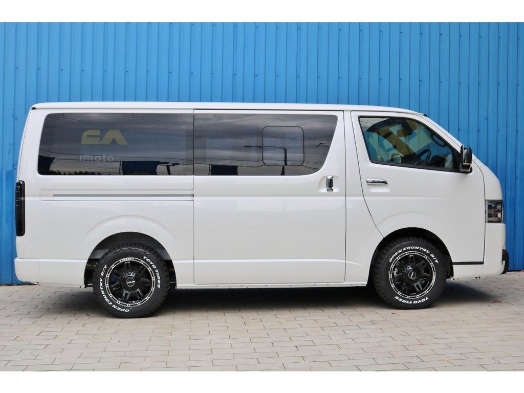 ナビやＥＴＣといった必要な装備を備えつつ外装もしっかりカスタム！お買い得なコンプリート車に仕上げました！