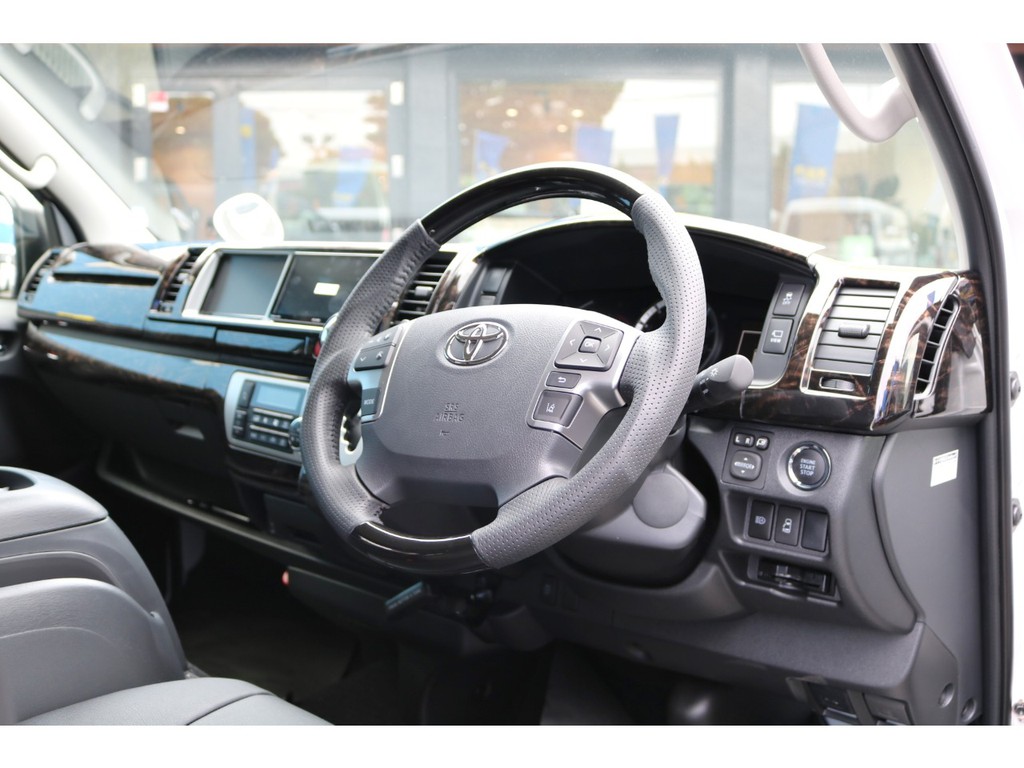 マホガニー黒木目ハンドル・シフトノブ・インテリアパネル！高級感を演出します！