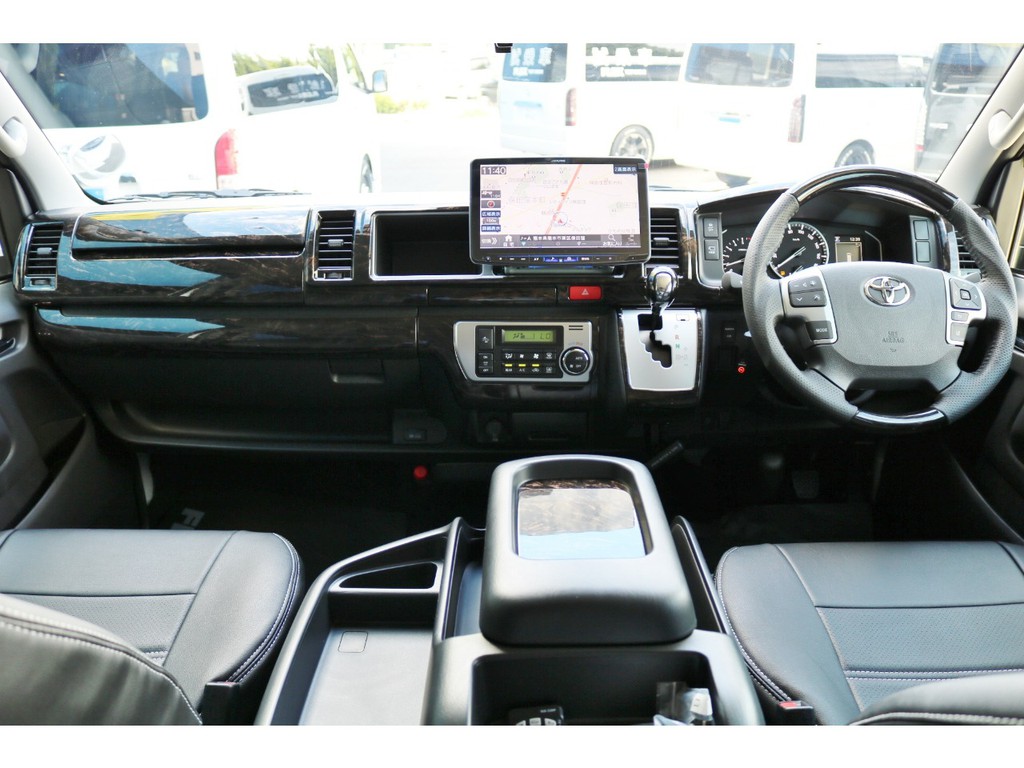 一部改良後新型　未登録新車　ハイエース　ワゴン　ＧＬ　２７００ｃｃ　ガソリン　２ＷＤ