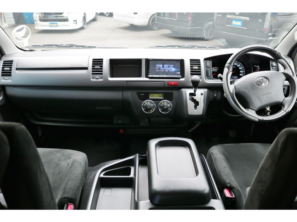 平成２３年式　ハイエースワゴン　ＧＬ　４ＷＤ　走行７９，７００ｋｍ　車検２年受け渡し