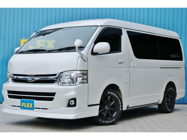 ３型４ＷＤのシートアレンジワゴン入庫致しました！！希少なＲＥＶＯシート付き内装架装＆カスタム豊富な１台です！