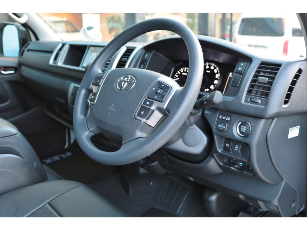 プッシュスタート＆スマートキー！パワースライドドア！ステアリングスイッチも完備！