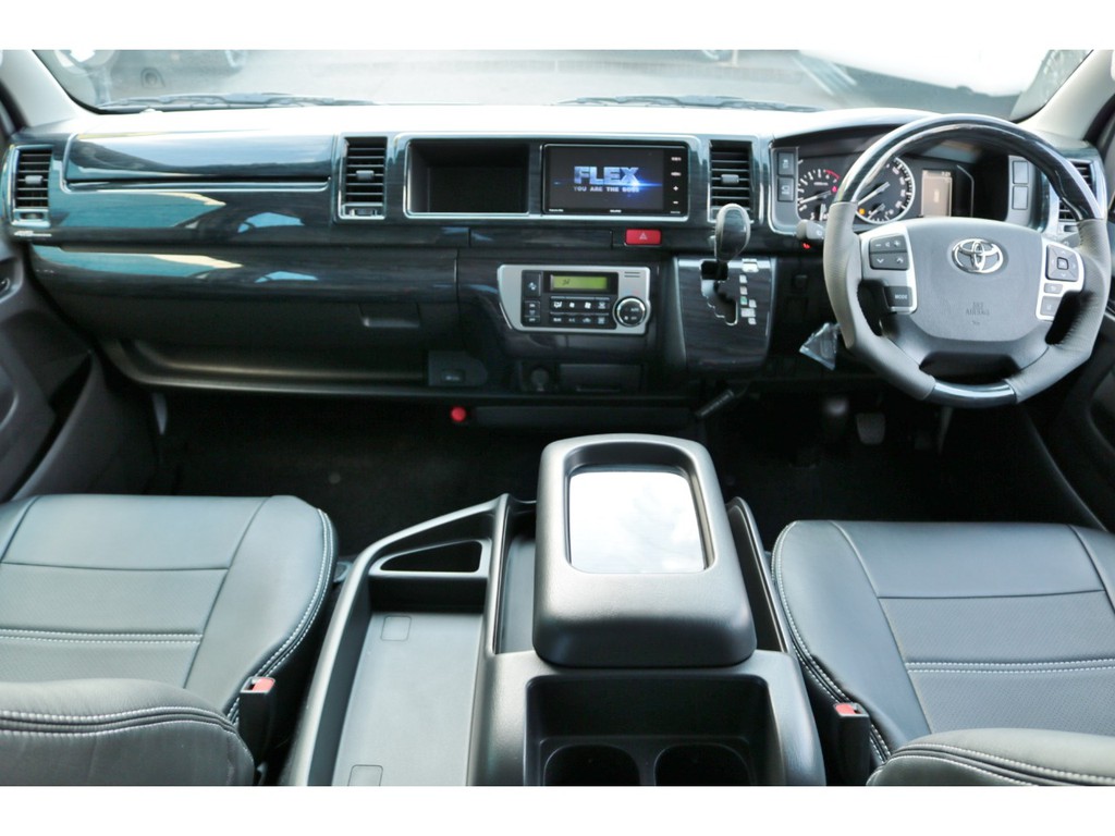 未登録新車　ハイエース　ワゴン　ＧＬ　２７００ｃｃ　ガソリン　２ＷＤ　シートアレンジＶｅｒ１